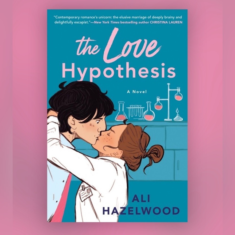 The Love Hypothesis by Ali Hazelwood - Paperback